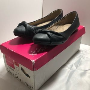 Black, flats